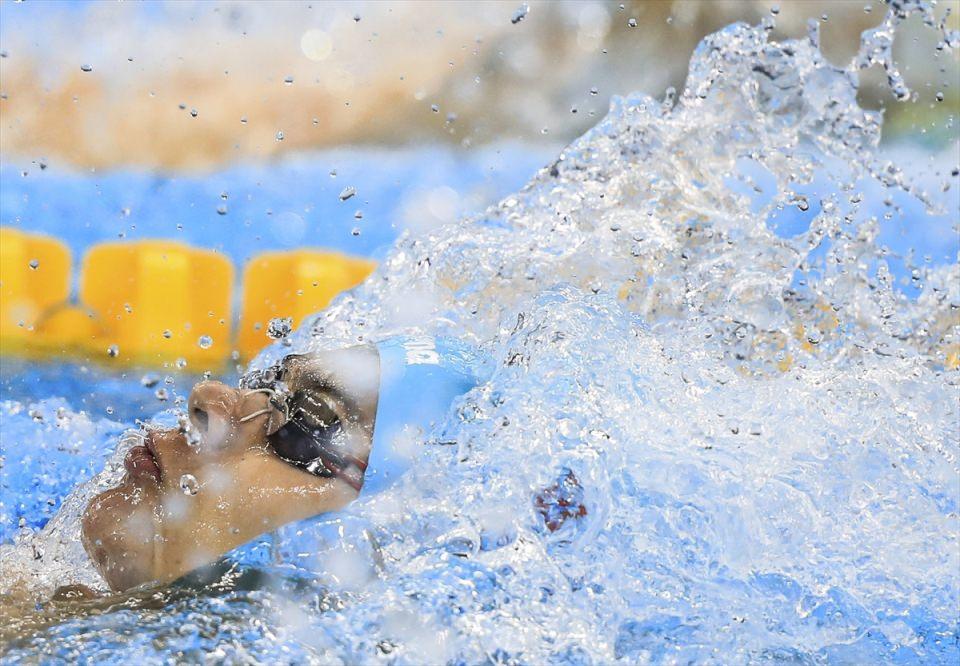 <p> Brezilya'nın Rio De Janeiro kentinde yapılan Rio 2016 Yaz Oyunlarında erkekler yüzme 200 metre sırtüstü yarı finalinde Rus yüzücü Evgeny Rivlov da yarıştı. </p>
