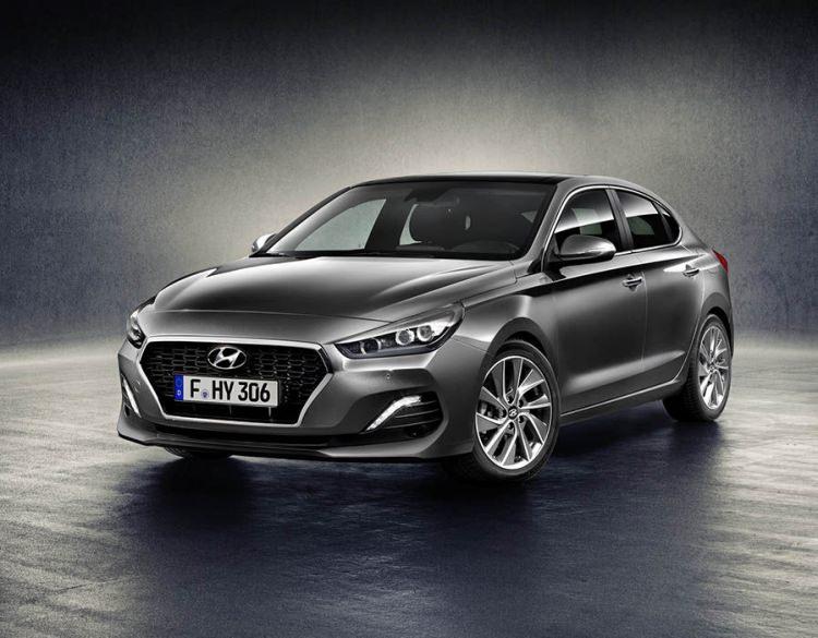 <p>Hyundai i30 Fastback<br />
Çıkış tarihi: 2018</p>