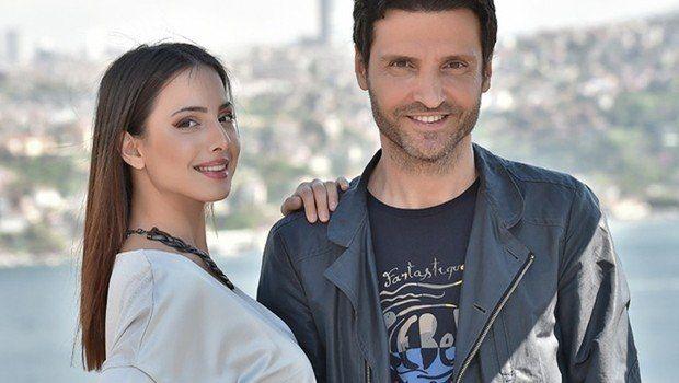 <p><strong>Sinan Özen- Burcu Kartal</strong></p>
