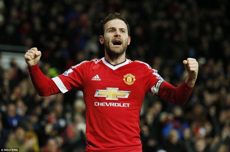 <p>Juan Mata: İşletme ve Spor Bilimleri alanında iki adet lisans diploması var.</p>