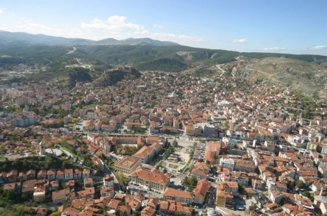 <p>Kastamonu<br />
<br />
Toplam satılan konut: 3.314<br />
Önceki yıl aynı dönem: 2.575</p>