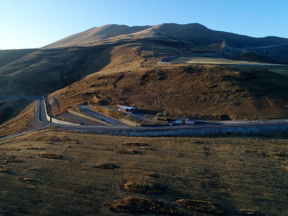 <p>Çünkü doğa, inanç, yaz ve kış turizmini bir entegre olarak düşündüğümüzde çok güzel bir turizm potansiyeline sahip olmaya başladık.</p>

