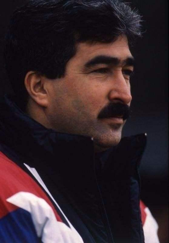 <p>Samet Aybaba</p>

