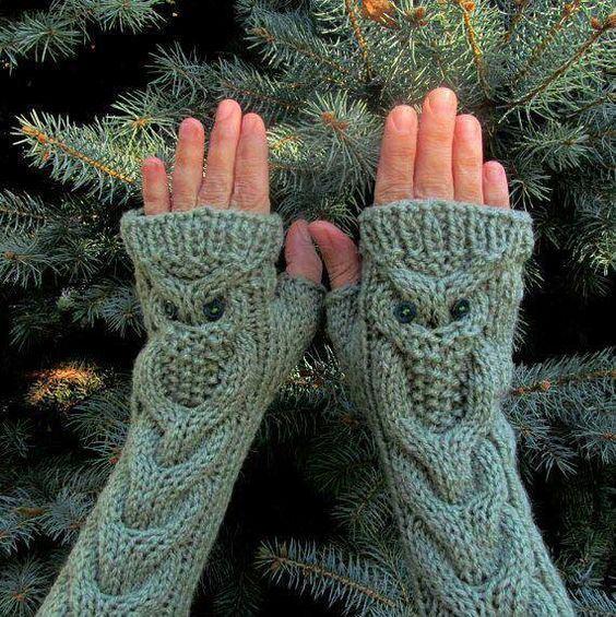 <p>Kış mevsiminde ellere en çok yakışan aksesuar eldivenlerdir. </p>
