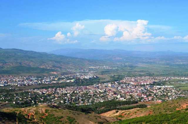 <p>Bingöl<br />
<br />
Toplam satılan konut: 2.238<br />
Önceki yıl aynı dönem: 1.465</p>