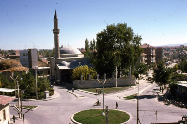 <p>Karaman<br />
<br />
Toplam satılan konut: 1.953<br />
Önceki yıl aynı dönem: 1.612</p>
