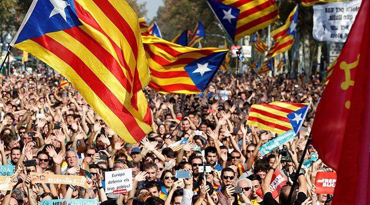 <p>İspanya'da yaşanan siyasi gelişmeler futbol dünyasını da yakından etkiliyor.</p>
