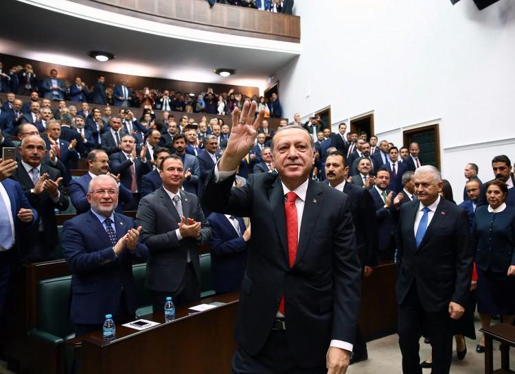 Külliye’de faizlere fren zirvesi