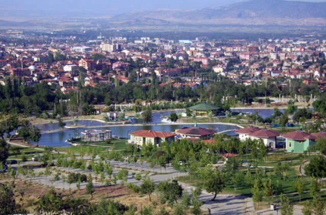 <p>Isparta<br />
<br />
Toplam satılan konut: 3.404<br />
Önceki yıl aynı dönem: 2.821</p>