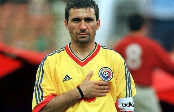 <p>Galatasaray'ın efsaneleri arasında yer alan Hagi ise teknik direktörlüğün yanı sıra otel işletmeciliği yapıyor.</p>

