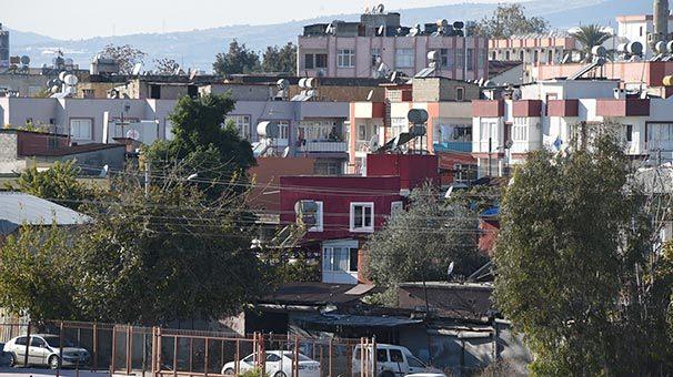 <p>Miladi birinci asırda yaşamış Roma vatandaşı Farisi Yahudilerinden olan Pavlus’un asıl adı Saul. Efsaneye göre Pavlus Hıristiyanlığı’nın esaslarının belirlendiği ve Matta, Markos, Luka ve Yuhanna İncillerinin Hıristiyanlığın kutsal kitabı olarak tescillendiği İznik Konsili’nden sonra sakıncalı bulunan Barnabas İncili, her nerede bulunduysa toplatılıp yakılmış.</p>