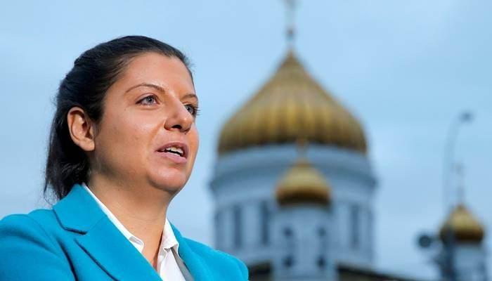 <p>52. Margarita Simonyan<br />
Yaş: 37<br />
Ülke: Rusya<br />
Kategori: Medya ve Eğlence</p>