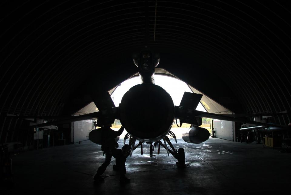 <p><strong>Gökyüzünün yılmaz bekçileri</strong><br />
<br />
Havadan gelecek tehditlere karşı vurucu güç olan F-16'ların bulunduğu Balıkesir 9. Ana Jet Üs Komutanlığı, Batı Anadolu'dan sorumlu olarak önemli bir görev üstleniyor. </p>
