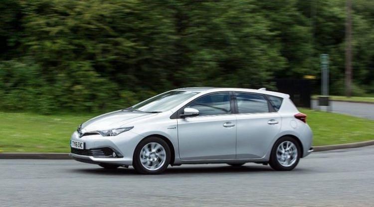 <p>Marka: TOYOTA</p>
<p>Model: AURIS</p>
<p>Toplam Satış: 2403</p>