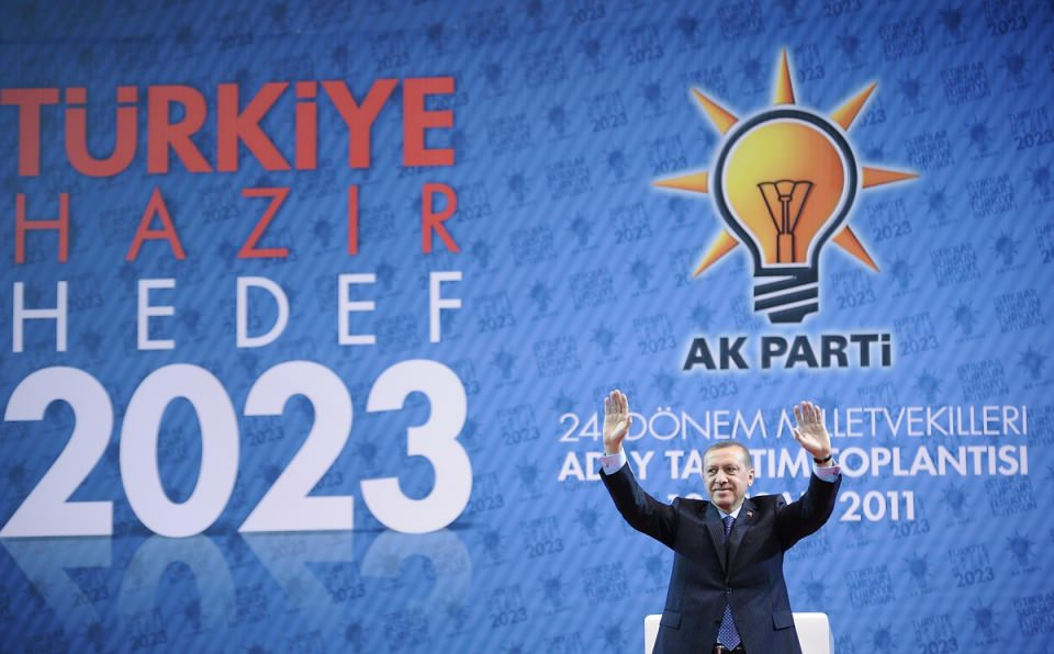 <p>AK Parti Milletvekili Aday Tanıtım Toplantısı Ankara Arena Spor Salonu'nda Başbakan Recep Tayyip Erdoğan'ın katılımıyla yapıldı.</p>

<p> </p>

<p>- 18 Nis 2011</p>
