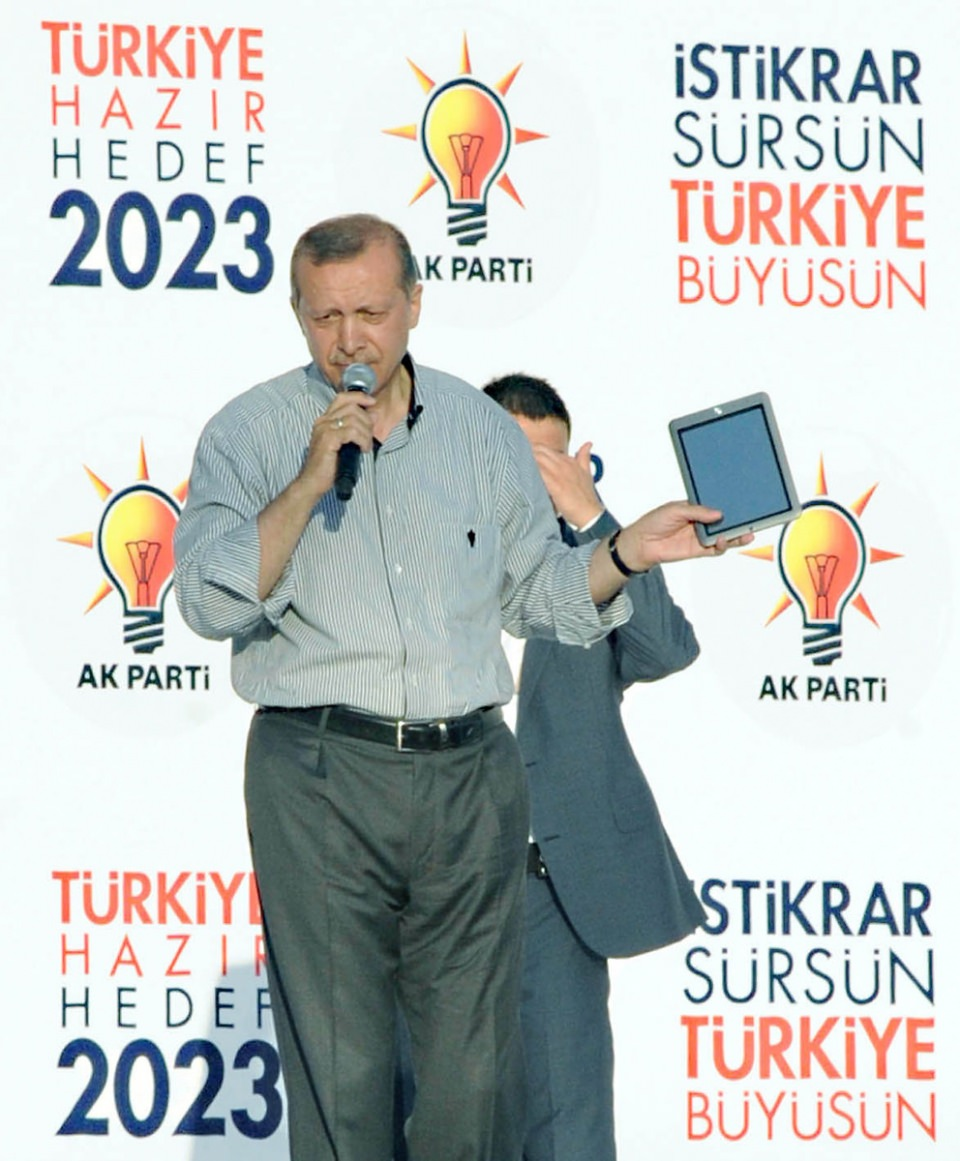 <p>Ak Parti Genel Başkanı ve Başbakan Recep Tayyip Erdoğan, genel seçim öncesinde, partisinin İstanbul Kazlıçeşme'deki mitinginde konuşma yaptı.</p>

<p> </p>

<p>- 5 Haz 2011</p>

