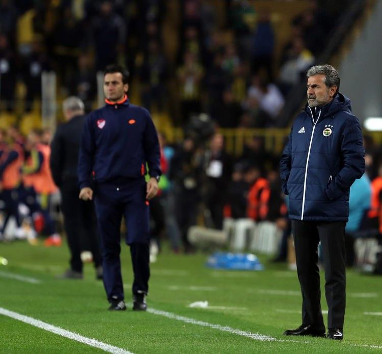 <p>Klasik bir Aykut Kocaman maçı izledik. Yaslan geriye ye golü. Fenerbahçe’nin büyüklüğünün farkına önce Aykut Kocaman varsın.</p>
