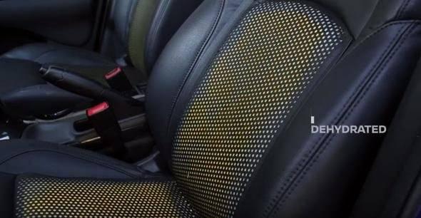 <p>Peki Nissan böyle bir şeyi neden yaptı dersiniz? Sebebi susuz olan sürücülerin kaza yapma olasılıklarının artması ve bu teknolojinin bu uyarıyı kullanıcıya vermesi.</p>

<p> </p>
