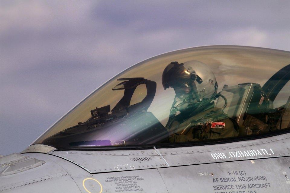 <p>Türk Hava Kuvvetleri'nin gözbebeği ve Türkiye'nin ilk jet üssü olan 9.Ana Jet Üssü'ndeki 'Kaplan Filo', kapılarını İhlas Haber Ajansı'na açtı. </p>