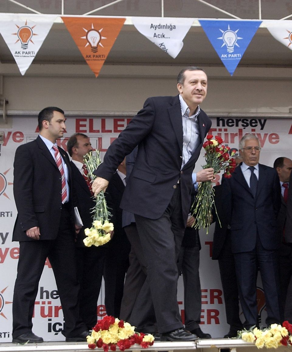 <p>Başbakan Recep Tayyip Erdoğan'ın Mersin mitingi.<br />
<br />
- 29 Şub 2004</p>