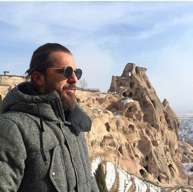 <p>Zaman ne gösterir bilinmez ama bu rakamlarla imzalar atılırsa çarşı fena karışacak, orası kesin. Çünkü, “Engin bu kadar alıyorsa ben şu kadar isterim” diyenler mutlaka çıkacaktır.</p>

<p> </p>
