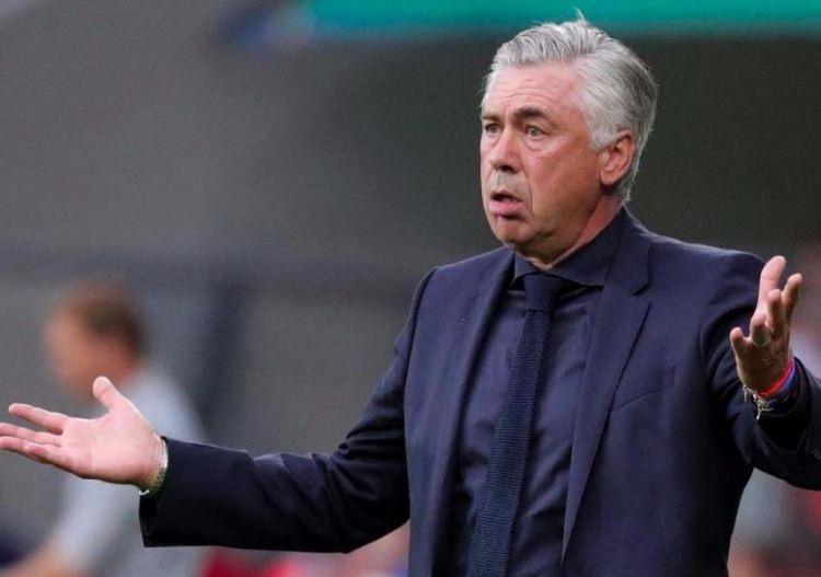 <p>CARLO ANCELOTTI</p>
