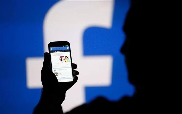 <p>Sosyal medya ile ilgili ortaya atılan son iddialar Facebook'un başına dert oldu. İddiaya göre Facebook, bilgisayar ve telefon mikrofonları sayesinde kullanıcılarını dinliyor. </p>

<p> </p>
