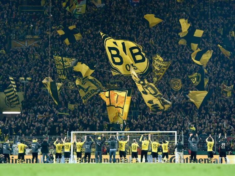 <p>1 - Dortmund 80.830</p>
