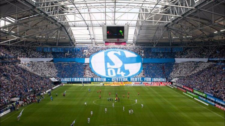 <p>8 - Schalke 61.159</p>
