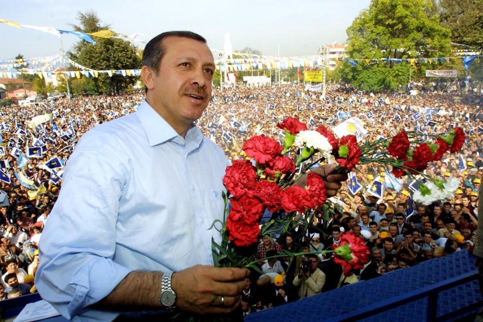 <p>Başbakan Recep Tayyip Erdoğan, Düzce mitinginde halka seslendi.</p>
<p><br />
- 21 Mar 2004</p>
