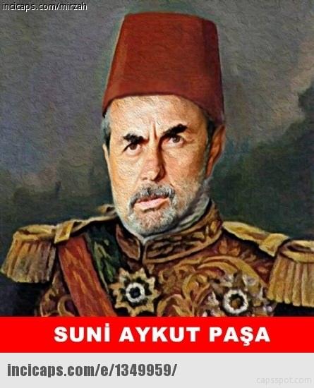 <p>Fenerbahçe'nin Osmanlıspor ile 1-1 berabere kalmasının ardından capsler patladı.</p>
