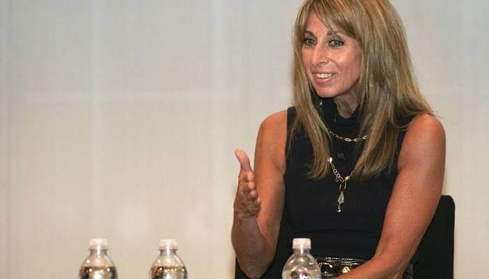 <p>41. Bonnie Hammer<br />
Yaş: 67<br />
Ülke: ABD<br />
Kategori: Medya ve Eğlence</p>