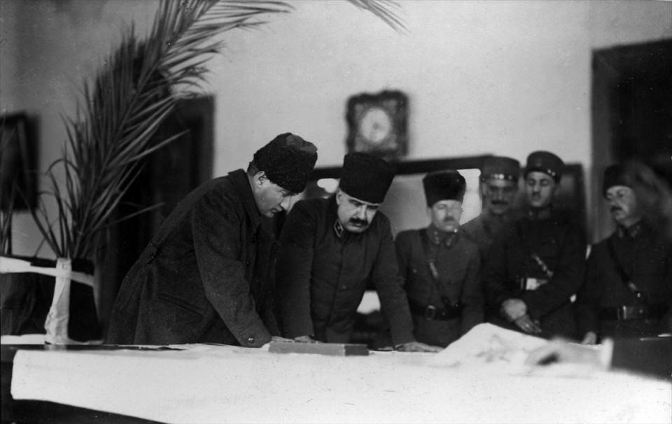 <p>İzmir, 10 Şubat 1924</p>

