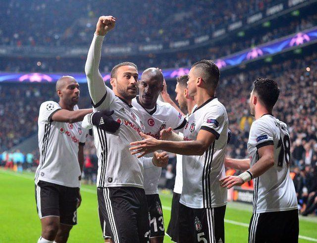<p>Devler Ligi'ndeki tek temsilcimiz Beşiktaş, Şampiyonlar Ligi G Grubu'nda liderliğini sürdürürken 4 maç sonunda puanını 10'a yükseltti.</p>

<p> </p>
