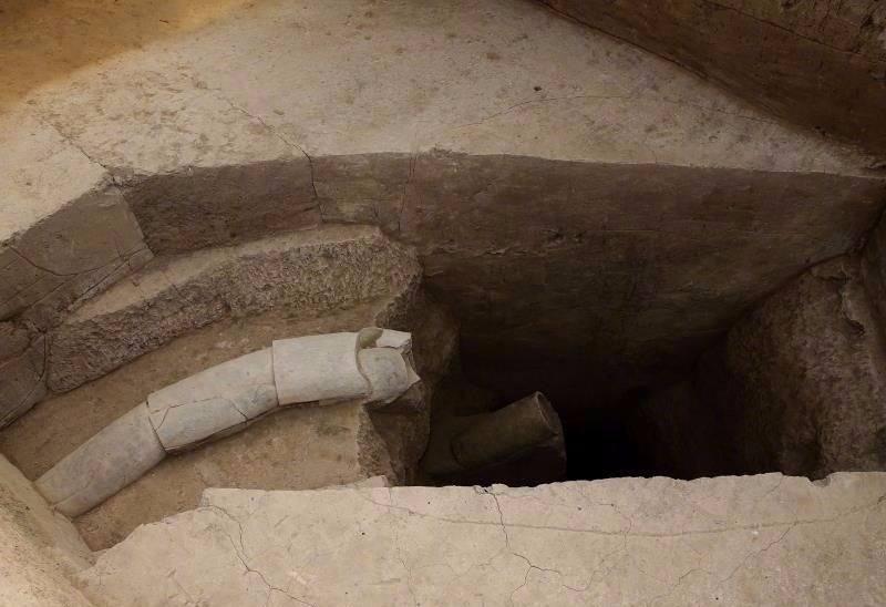 <p>Y&uuml;eyang'ta bulunan antik banyoların yapılarının ve drenaj sistemlerinin bozulmadan bug&uuml;ne ulaştığı kaydedildi.</p>
