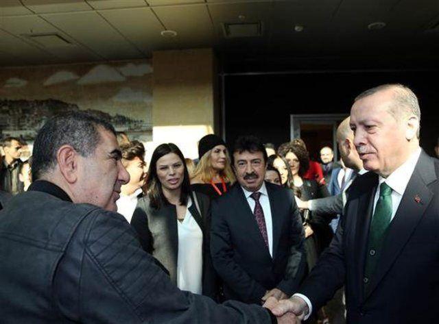 <p>Metin Özülkü, Ahmet Selçuk İlkan</p>

<p> </p>
