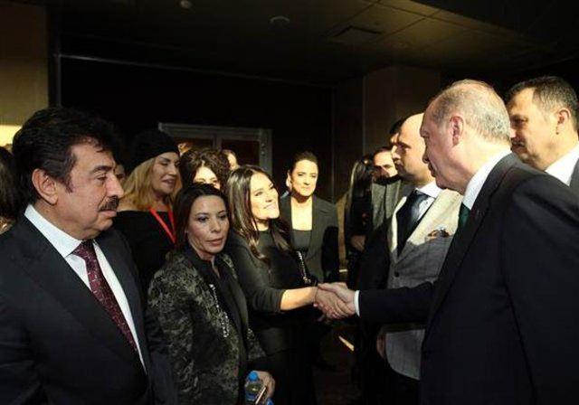 <p>Reyhan Karaca, Ahmet Selçuk İlkan</p>
<p> </p>