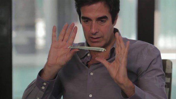 <p>Ünlü illüzyonist David Copperfield bir televizyon programında para ile yaptığı gösterinin hilesini açıkladı. </p>
