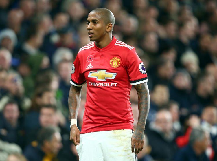 <p>ASHLEY YOUNG | Kulüp: Manchester United | Yaş: 32 | Sözleşme bitiş: Haziran 2018</p>