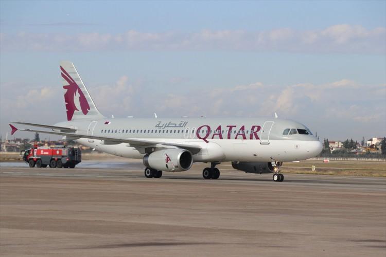 <p>Katar ile Adana arasında haftada üç gün gerçekleştirilecek direkt uçuşlar kapsamında Doha'dan kalkan ilk uçak Adana Havalimanına geldi. Doha'dan gelen ilk uçak Adana Büyükşehir Belediyesi bandosu ve halk oyunları ekibi tarafından karşılandı.</p>

<p> </p>
