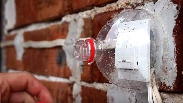 <p>Tuşu açıp kapamak içini ise petin kapağını açıp kapatmamız yeterli.</p>