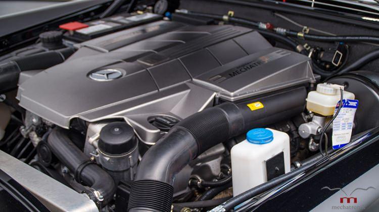 <p>Otomobile 5.5 litrelik V8 motor monte edilmiş. Bu ünite, markanın SLK55 AMG modelinde kullandığı motor ve 415 beygirlik güç üretebiliyor.</p>