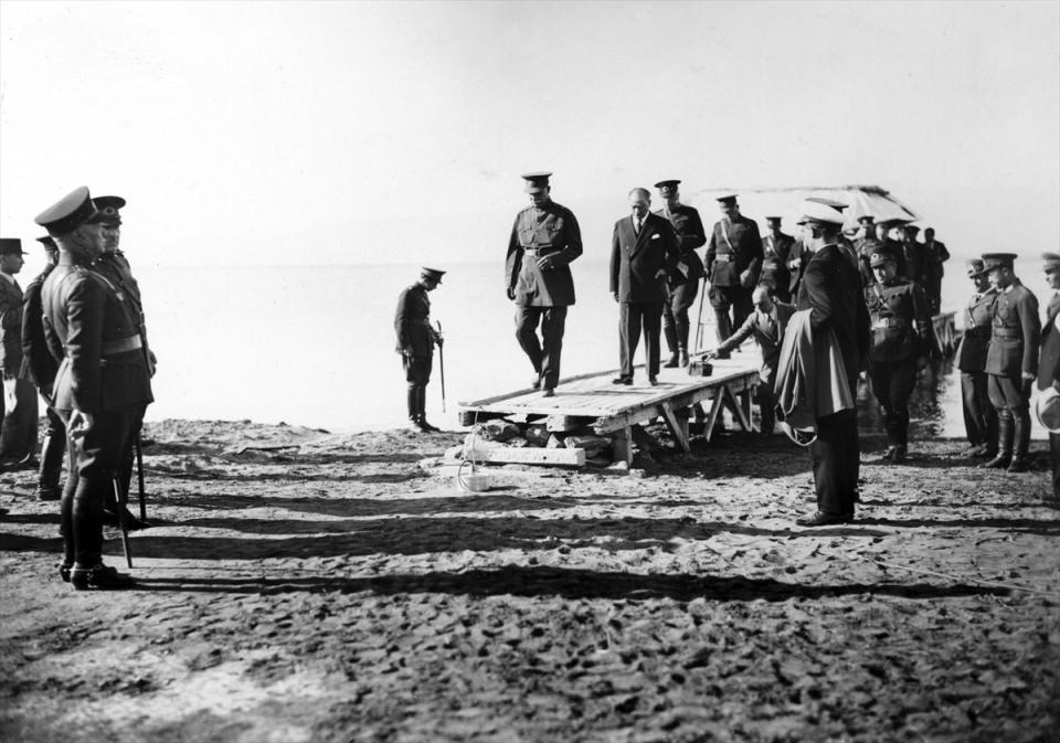 <p>İzmir, 24 Haziran 1934</p>
