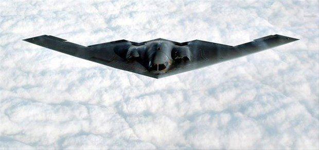 <p>1- B-2 Spirit Stealth Bomber – 2.1 milyar dolar</p>
<p> </p>