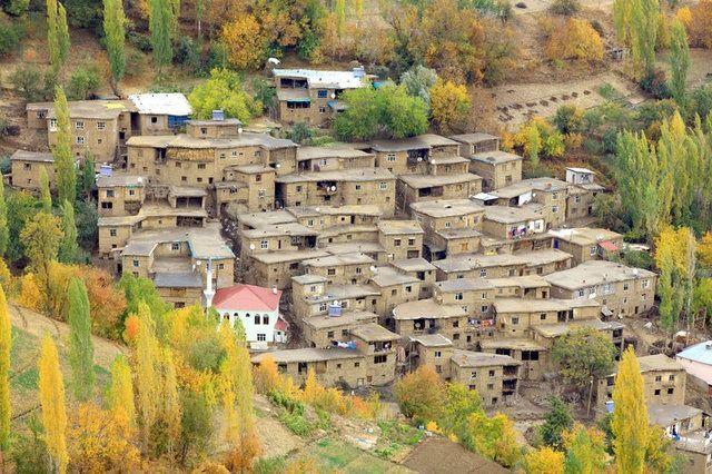 <p>Bu yarışmaya katılmaya karar verdim. Buraya yine gelmeyi düşünüyorum. Çok güzel bir doğası var. Doğa harikası bir ilçe. Hizan'ın doğası bizi geçmişe götürüyor.</p>