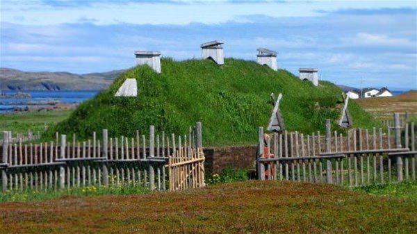 <p>Kuzey Amerika'daki Vikingler</p>
<p> </p>
<p>L'Anse aux Meadows adındaki bu yer, Amerika'nın keşfinden çok daha önceye dayanıyor. Kalıntılar ise Vikingler'i gösteriyor. </p>
<p> </p>