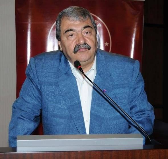 <p><strong>3 - 4 MİLYAR DOLAR</strong></p>
<p> </p>
<p>15-Konukoğlu Ailesi---Sanko Holding</p>
<p> </p>
<p>16-Mehmet Başaran---Habaş Grubu</p>
<p> </p>
<p>17-Çolakoğlu Ailesi---Çolakoğlu Grubu</p>