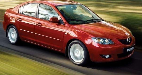 <div>Sedan ve hatchback olarak iki versiyona sahip olan Mazda 3 Japonya'da Axela adıyla satılıyor.</div>
<div> </div>