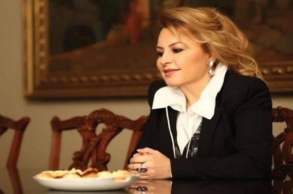 <p><strong>2 - 3 MİLYAR DOLAR</strong></p>
<p> </p>
<p>22-Demir Sabancı-Sedes Grubu</p>
<p> </p>
<p>23-Demet Sabancı Çetindoğan---Demsa Group</p>
<p> </p>
<p>24-Gülçelik Ailesi---Enka Holding</p>
