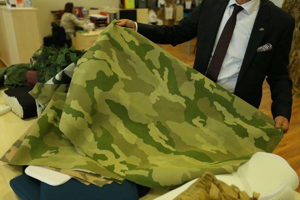 <p>Bu kumaş kullanılarak üretilen kamuflaj giysisinin, test aşamasında olduğuna işaret eden Ünlütürk, "Bu giysiler gece harekatlarında askerimizin gece görüş dürbünlerinden gizlenmesini sağlamak için tasarlandı. Şu anda deneme aşamasında. Askeri birimler de test ediyor. Vücut ısısını kontrollü şekilde salıyor ve termal kameralarda görünmüyor. Geliştirdiğimiz kumaşlarla NATO'nun onaylı tedarikçi listesine girdik. Bu kapsamda çok sayıda NATO ülkesinden sipariş alıyoruz. Milli Savunma Bakanlığımızın onayı ve izni çerçevesinde ihracatına da başlayacağız."</p>

<p> </p>
